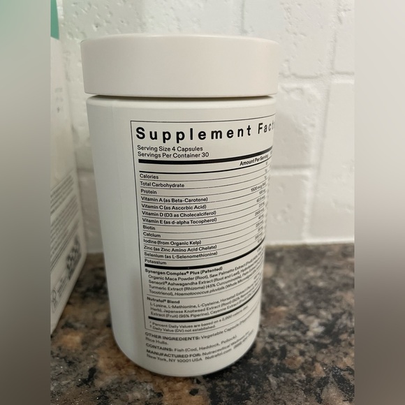 Nutrafol Women’s Balance Hair Growth Hair Thickening - Picture 5 of 7